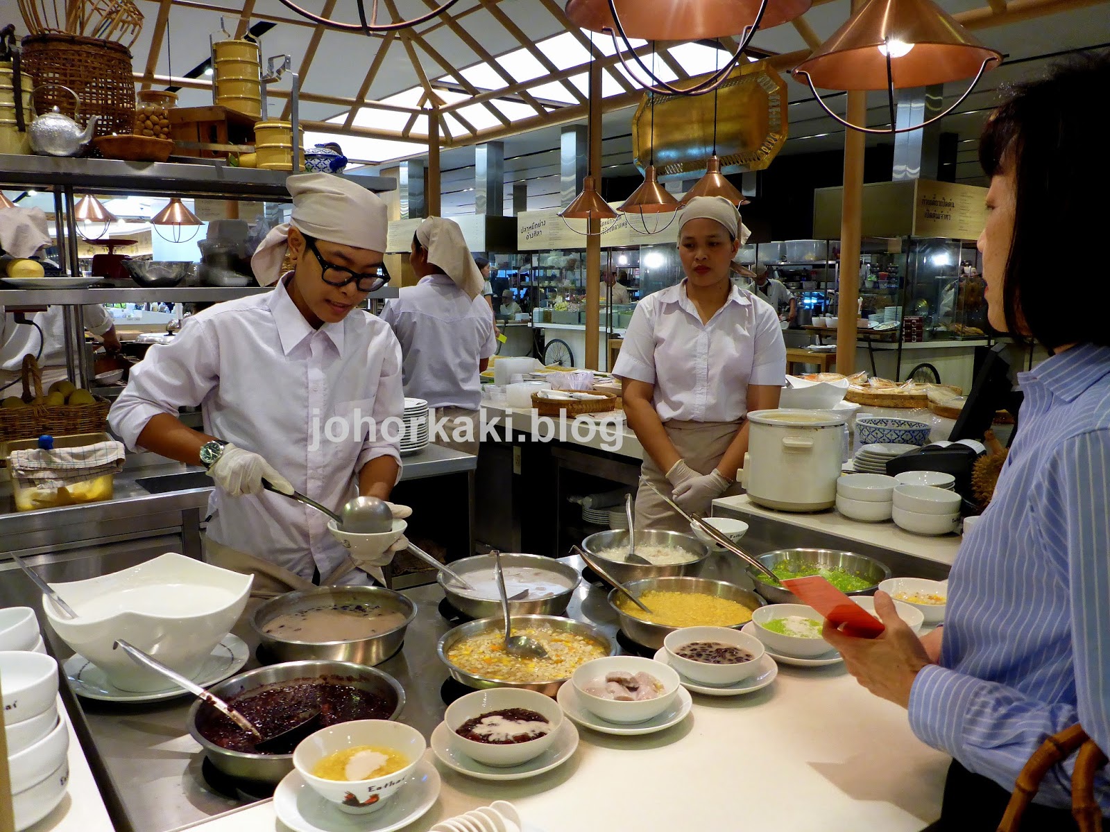 Bigger And Better Eathai At Central Embassy In Bangkok Johor Kaki Travels For Food