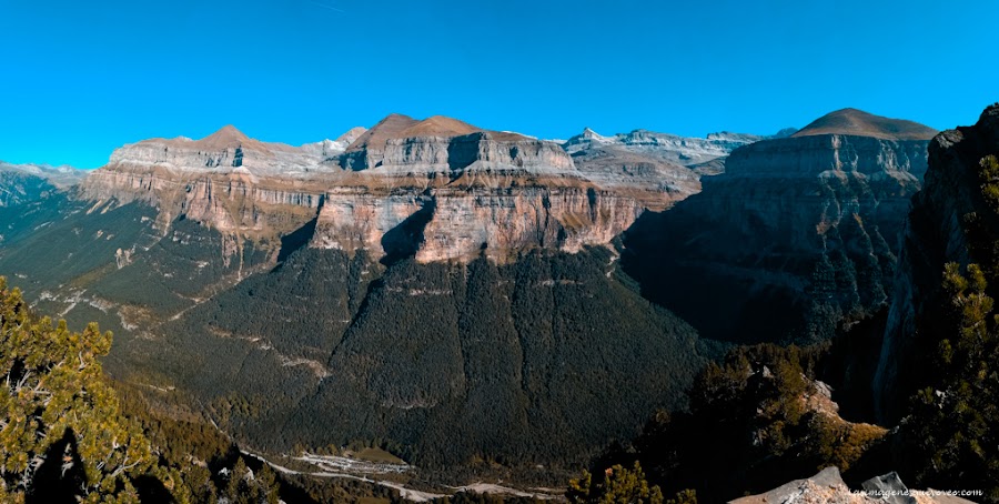 Asómate a las grandiosas vistas desde los Miradores del Parque Nacional de Ordesa y Monte Perdido