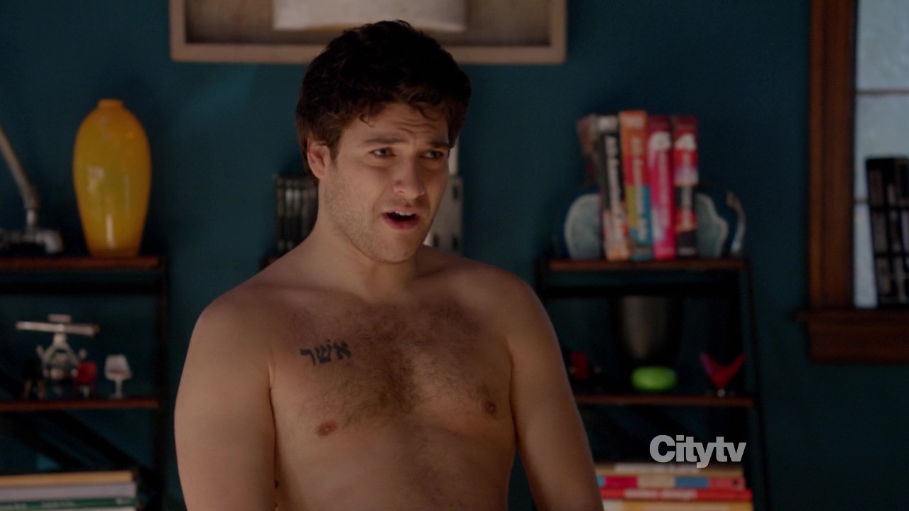 ausCAPS: Adam Pally shirtless in Happy Endings 2-16 "Cocktai