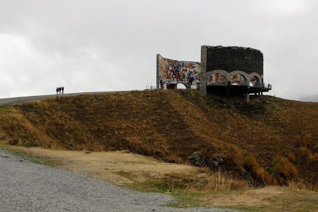 2016100410kazbegi.JPG