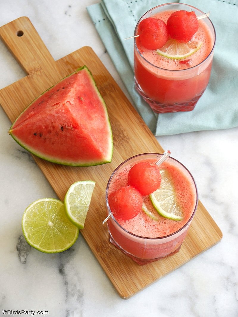 Watermelon Daiquiri Cocktail Recipe - a delicious, refreshing and super easy to make drink for any summer party or the 4th of July! by BirdsParty.com @birdsparty #4thjuly #drinks #cocktails #summerdrinks #watremelon #watermelonrecipe #recipe
