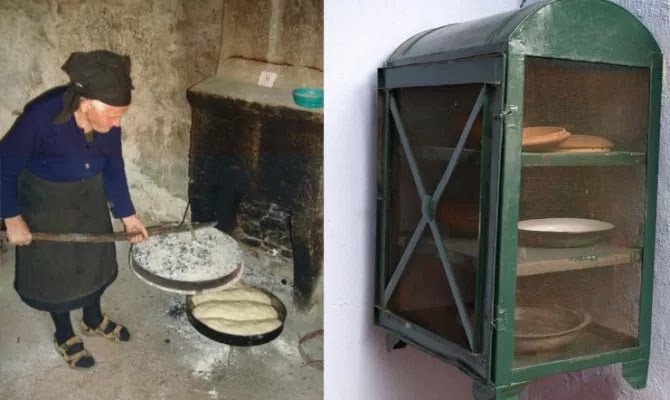 Έτσι ήταν το νοικοκυριό του σπιτιού στην Ελλάδα τα χρόνια τα παλιά.. Έτσι ήταν το νοικοκυριό του σπιτιού στην Ελλάδα τα χρόνια τα παλιά..