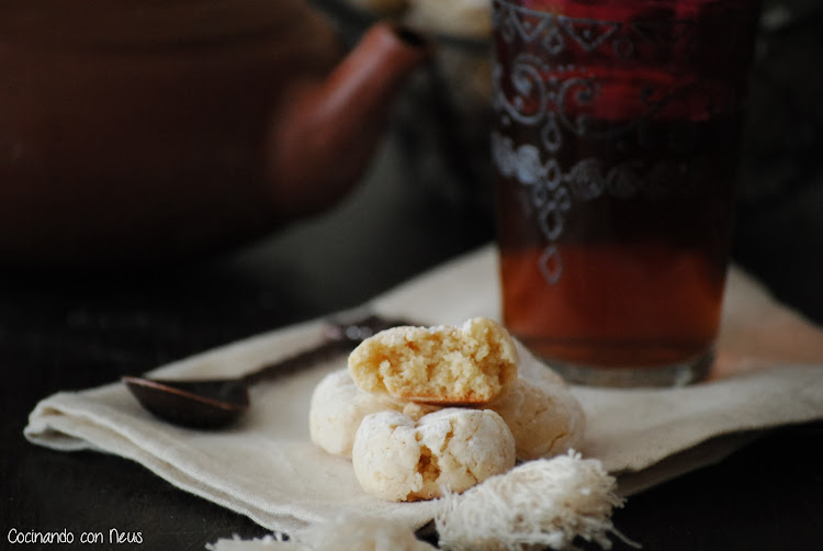 Galletas árabes con agua de azahar