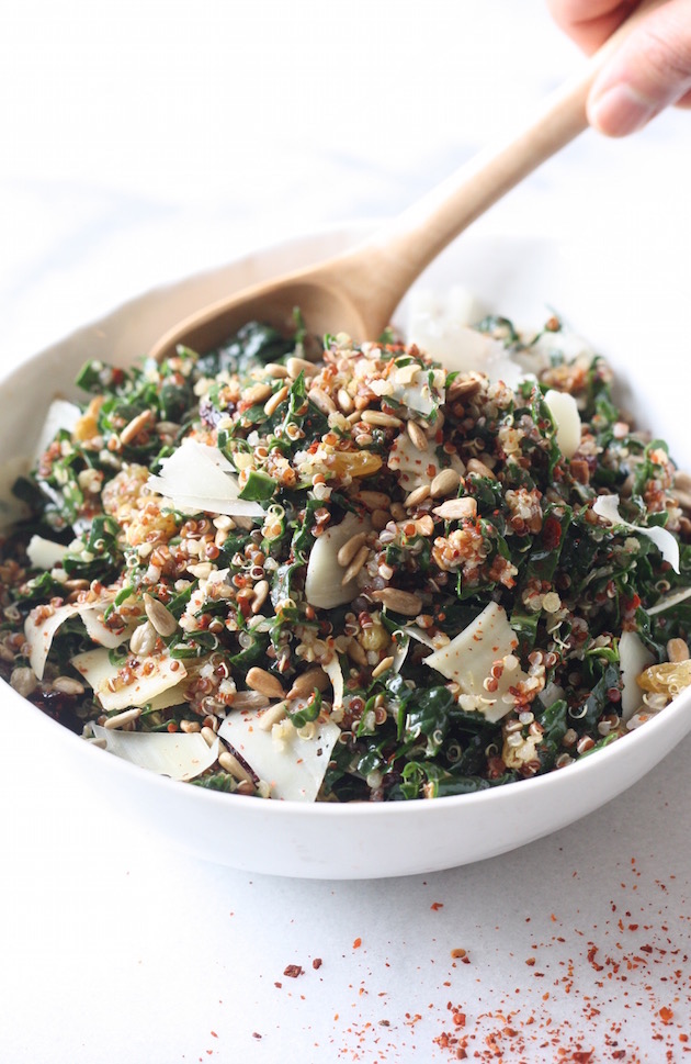 Kale & Quinoa Salad with Lemony Vinaigrette by SeasonWithSpice.com