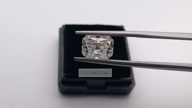 Moissanite-Radiant-Crushed-Ice-Cut-GH-Color-9x7mm-2.5ct-weight-stone-wholesale-China