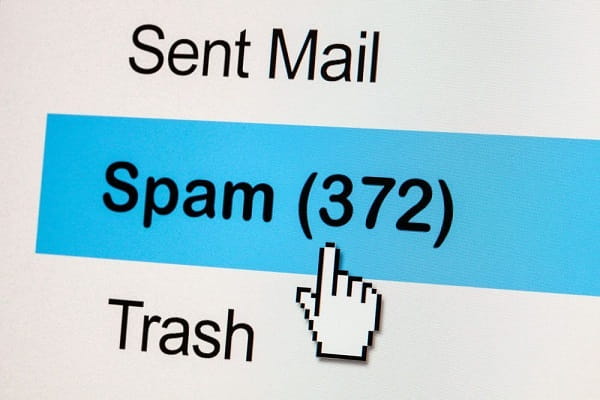 مستخدمو Gmail يتلقون رسائل غير مرغوب بها من تلقاء انفسهم !