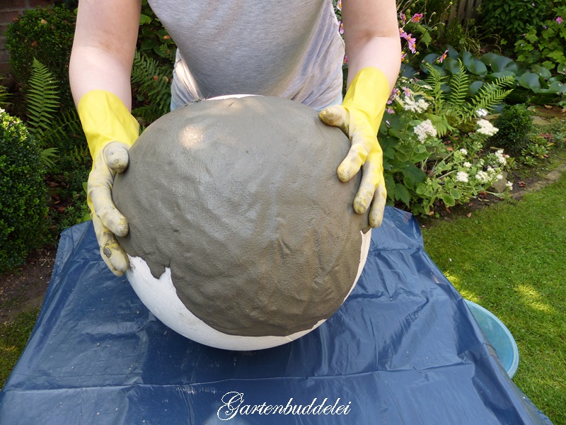 Gartenbuddelei Heute wird's kreativ Betonkugel selbstgemacht + Verlosung