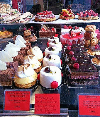Pastries in Rue Mouffetard 5 Parisian Things #3