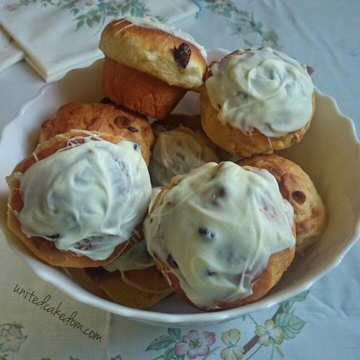 United Cakedom: White Chocolate Chip Fruity Brioche Muffins United Cakedom: White Chocolate Chip Fruity Brioche Muffins