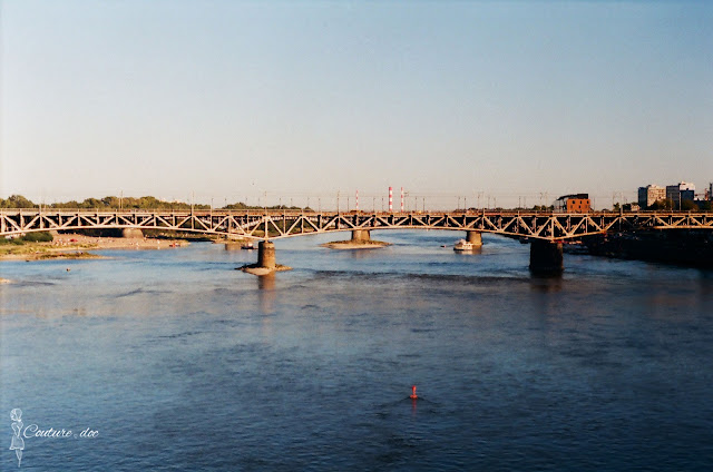 Warszawa analogowo rzeka wisła, Warszawa, most średnicowy,