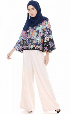 Setelan batik celana panjang wanita berjilbab Setelan batik celana panjang wanita berjilbab