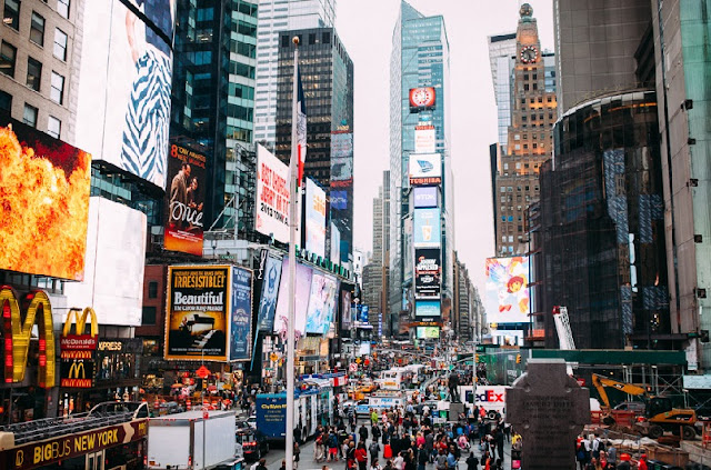 Movimentação de Turistas e Hospedagem em Nova York em Novembro Movimentação de Turistas e Hospedagem em Nova York em Novembro