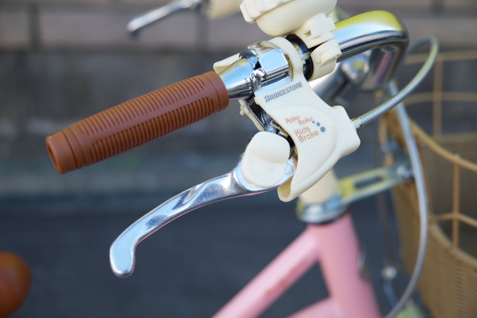 自転車のイシイ『Blog141』 子供車のブレーキは きちんと止まれるように