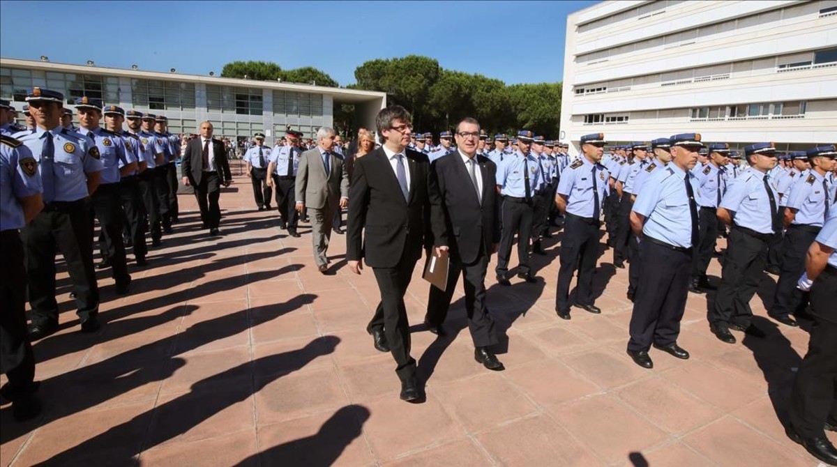Los escoltas de Puigdemont "dispuestos a todo" para impedir la detención de su jefe 0