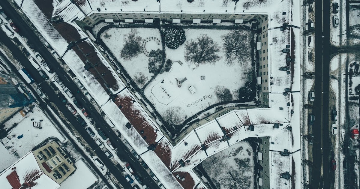 "Bestlaid plans go astray" nghĩa là gì?