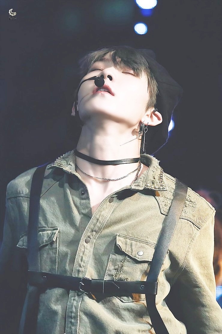 형들 곤란하게 만드는 아이돌 막내 사복.jpgif | 인스티즈