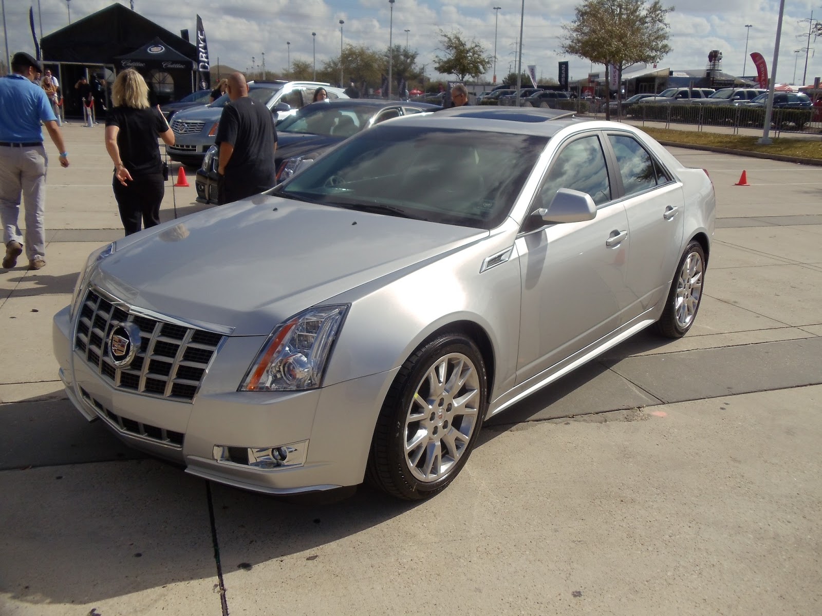 --CarJunkie's Car Review--: First Drive: 2013 Cadillac CTS