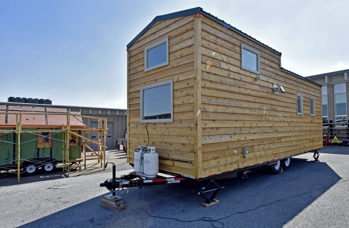 Tiny House Built By Students in Lancaster [ TINY HOUSE TOWN ]