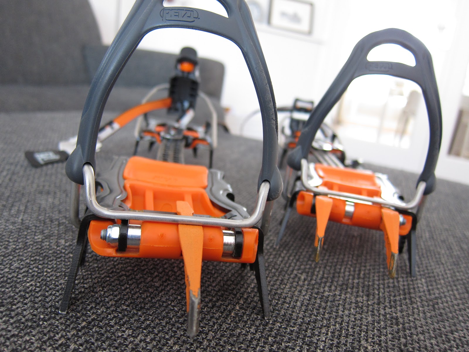 expeditionist.nl Gear Petzl Lynx crampons