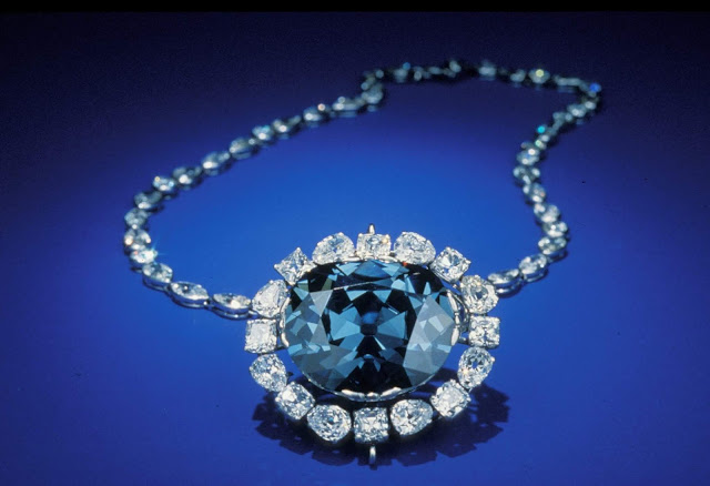 Diamonds and Sapphire Necklace