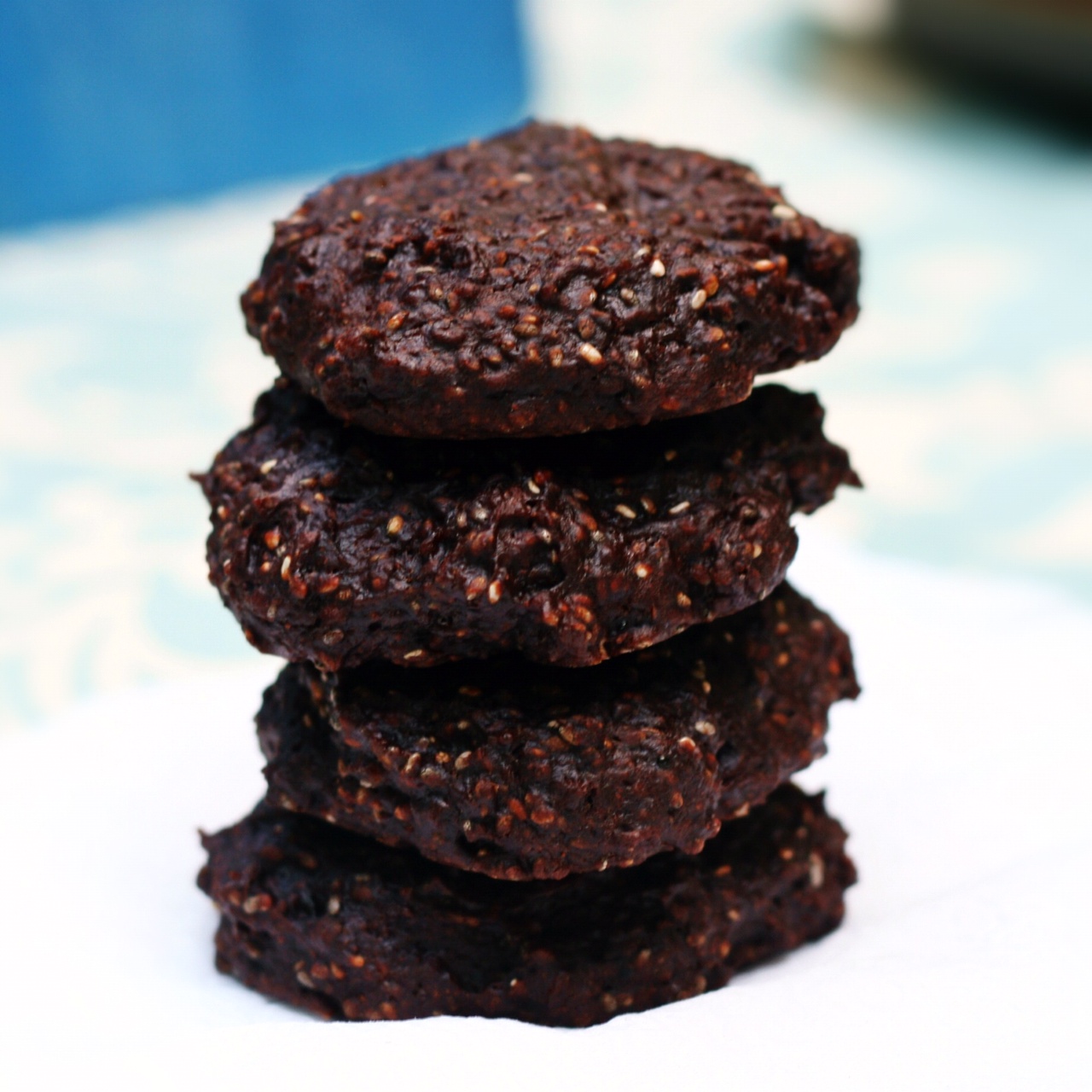 Mix it Up Carob Chia Cookies