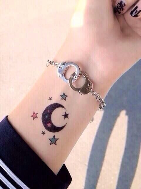 24+ Pretty Sun and Moon Tattoo Ideas To Copy This Summer 24+ Pretty Sun and Moon Tattoo Ideas To Copy This Summer