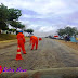 REGIÃO / BA-130: Maquinas e homens continuam trabalhando no trecho Várzea da Roça - Mairi