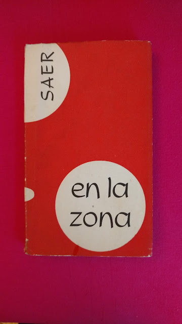 ¿Cómo se lo presentó a Juan José Saer cuando era un absoluto desconocido?