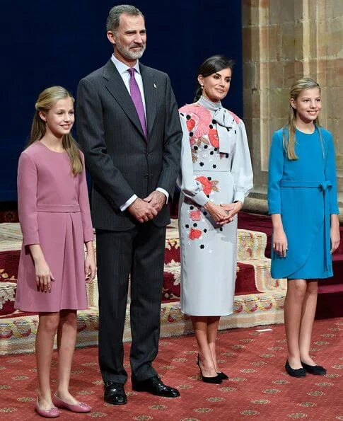 Queen Letizia wore a new floral embroidery dress by Manuel Pertegaz. Crown Princess Leonor and Infanta Sofia