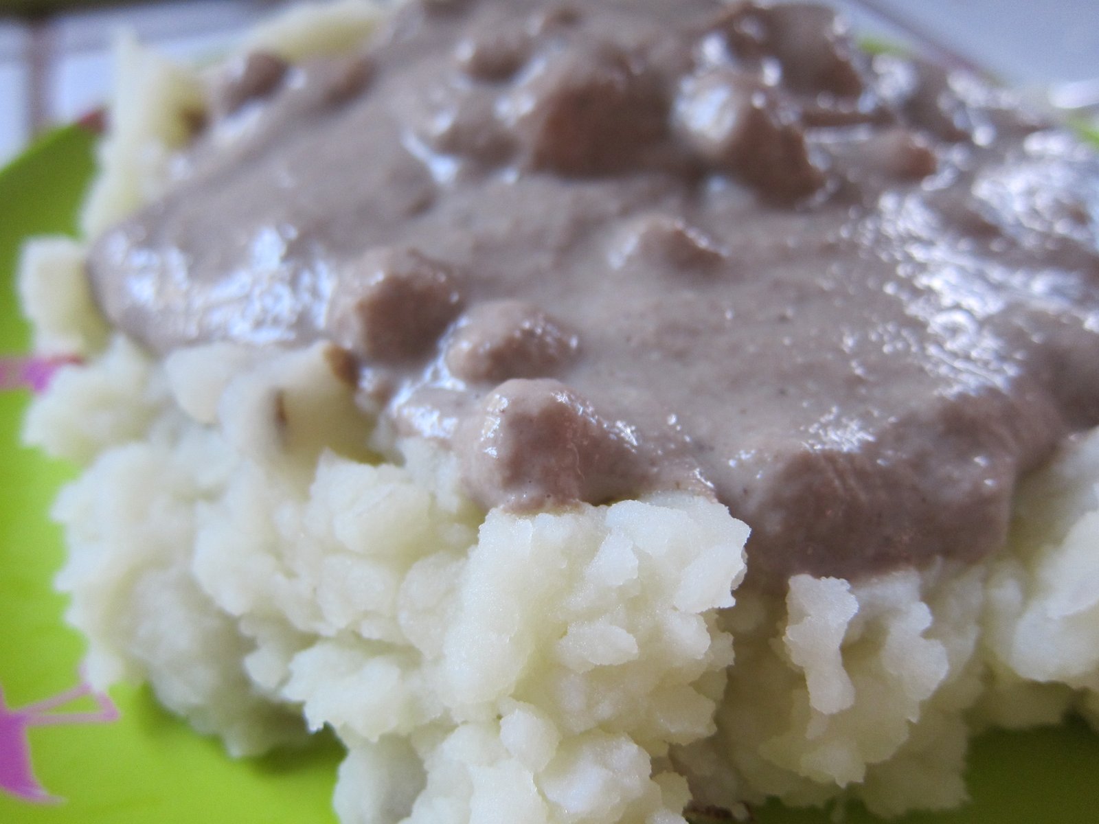 WholeFoodVegan Mashed Russet Potatoes with MisoMushroom Chickpea Gravy