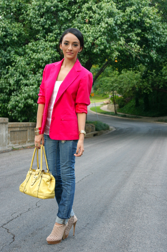 Kim Kardashian Inspired outfit pink blazer and yellow bag
