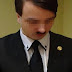 Arrestan al doble de Hitler
