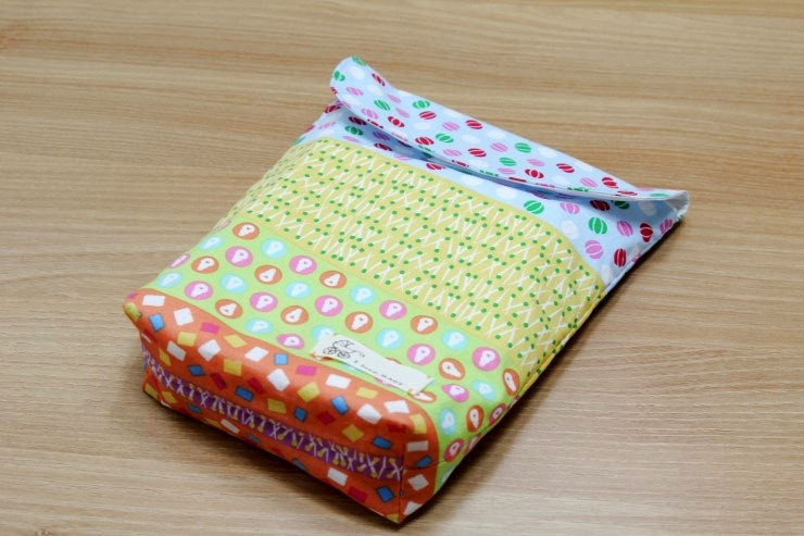 DIY Tutorial for super easy and useful Diaper Pouch