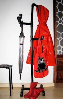 http://readapta2.blogspot.com.es/2012/01/perchero-con-tubos.html