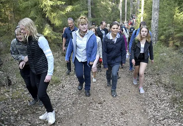 The Crown Princess's hiking in Vastmanland, Halleskogsbrannan Nature Reserve. Adidas terrex hiking shoes