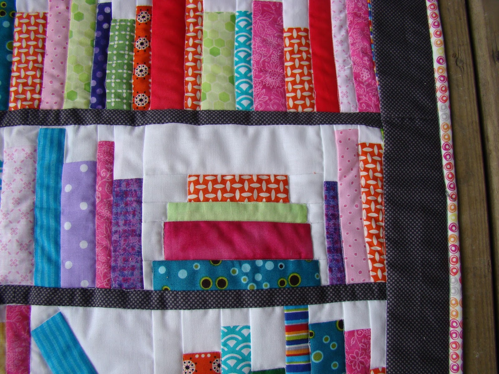 Slice of Pi Quilts Bookshelf Mini Quilt