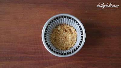 Preparing Cake Tins Fruit Cales Preparing Cake Tins Fruit Cales