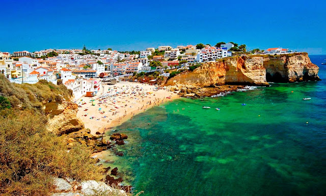 Carvoeiro beach