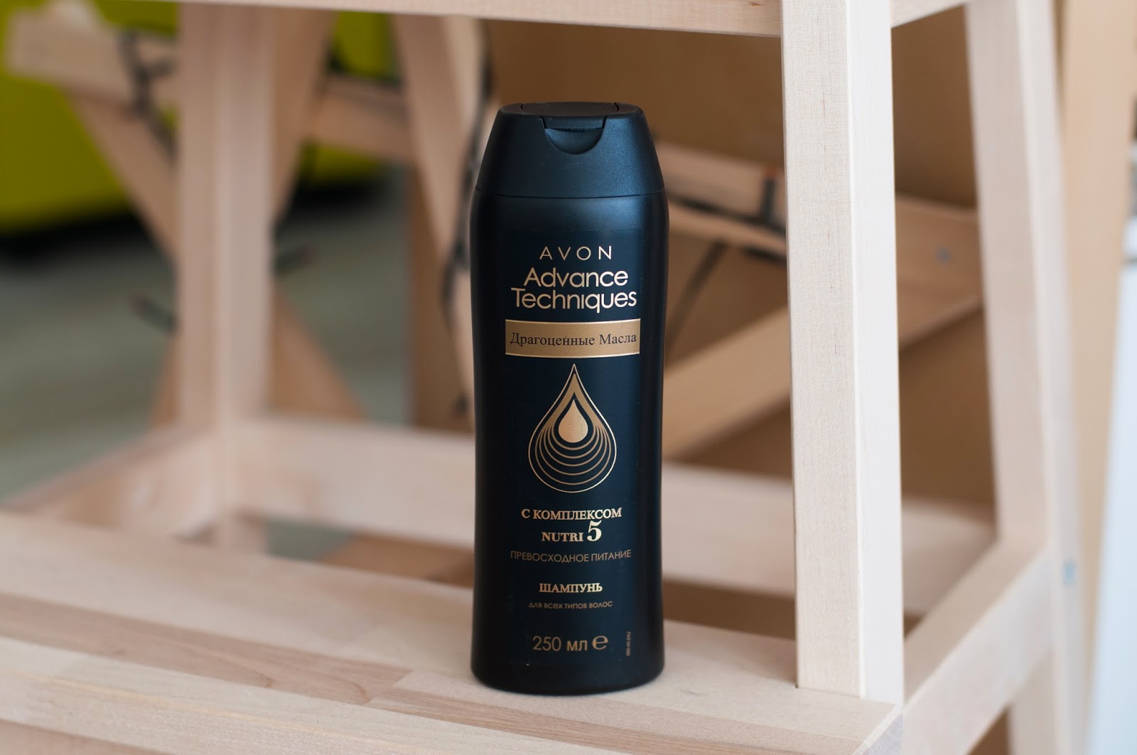 Обзор серии для волос Advance Techniques Драгоценные Масла от Avon.