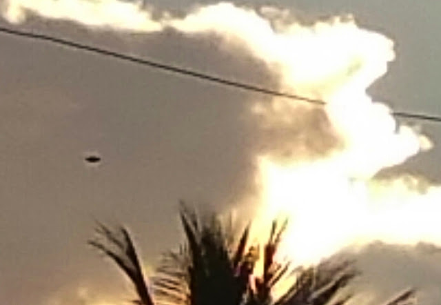 UFO News ~ UFO Seen Over Dominican Republic and MORE Dominican%2BRepublic%252C%2Bdisclose%2Btv%252C%2Bunidentified%2Bflying%2Bobject%252C%2BUFO%252C%2BUFOs%252C%2Bsighting%252C%2Bsightings%252C%2Baliens%252C%2Bbase%252Cemail%252C%2Bleak%252C%2BBigelow%2BAerospace%252C%2BMUFON%252C%2Bastronomer%252C%2Banomaly%252C%2BMars%252C%2BAnomalies%252C%2Bwater%252C%2Bpool%252C%2BKim%2BKardashian%252C%2BPlanet%2Bx%252C%2BNibiru%252C%2Bflying%2Bsaucer3