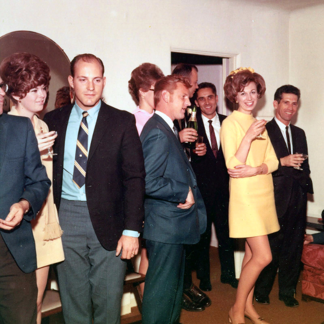 38 Vintage Snapshots Capture Teenage Parties During The 1960s And 1970s 