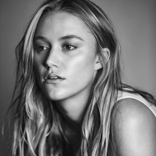 Maika Monroe age, feet, dating, movies, hot, jack monroe, independence day, 5th wave, it follows, kiteboarding, bikini, instagram Maika Monroe age, feet, dating, movies, hot, jack monroe, independence day, 5th wave, it follows, kiteboarding, bikini, instagram