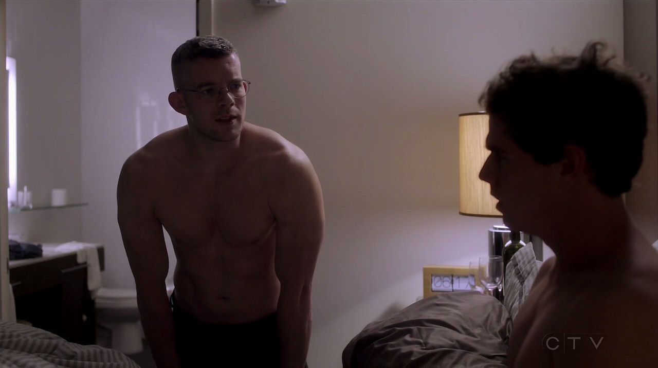 Russell Tovey, Jay Armstrong Johnson & Jake McLaughlin on Quantico (201...