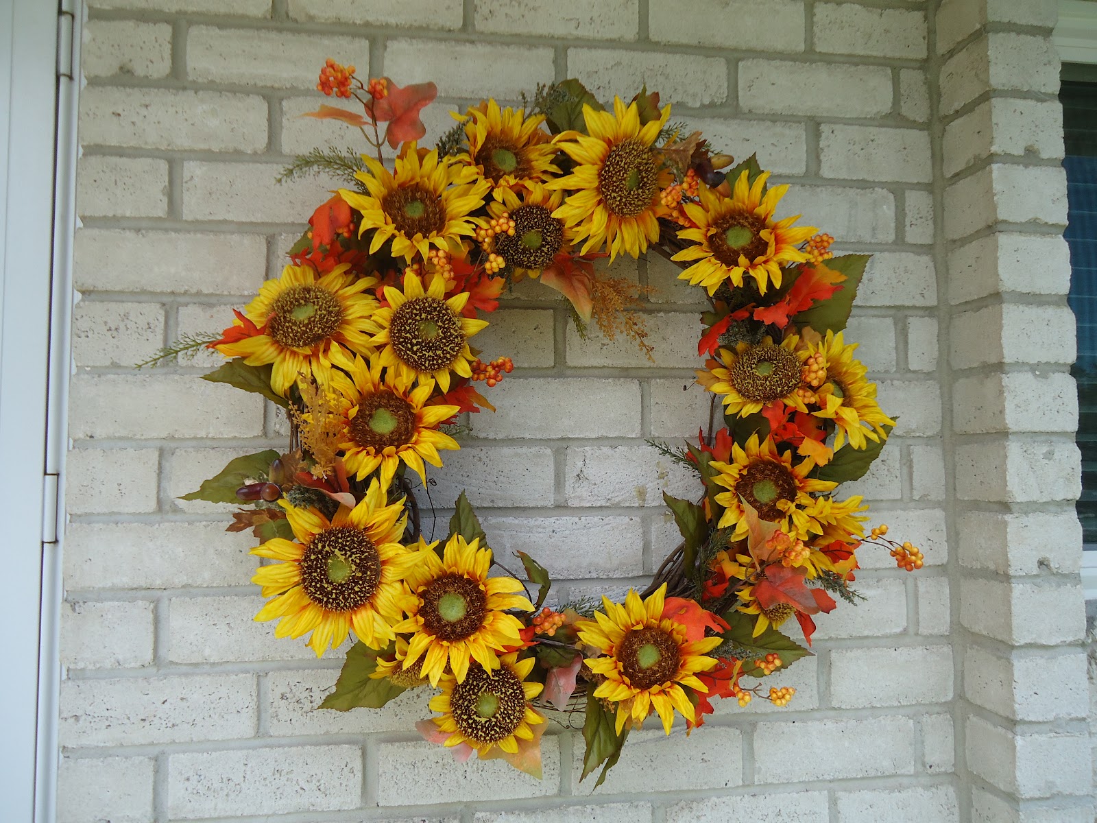 Cline's Corner New sunflower wreath
