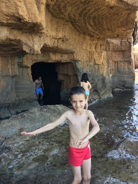 cova tallada furgo-camper-alacant-valencia-nens