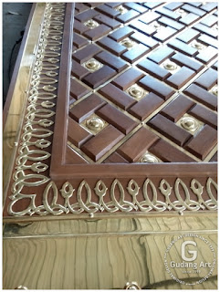 pengrajin pintu masjid Nabawi