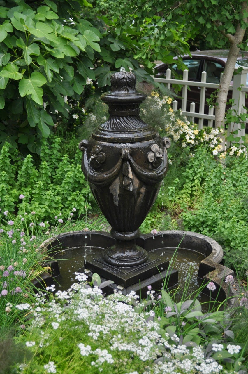 Win two tickets to 25th Annual Oakwood Garden Tour and Tea on May 3