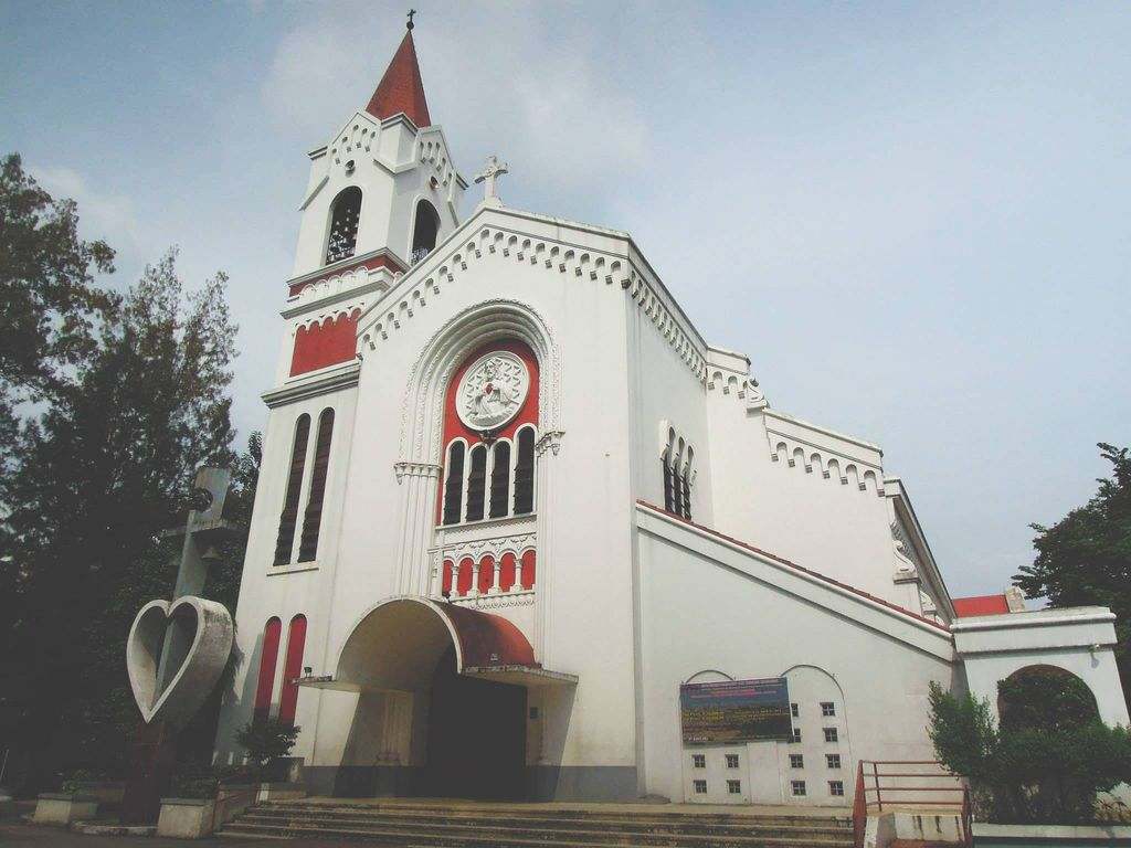 Visita Iglesia to Sacred Heart Parish Church in Kamuning, Quezon City