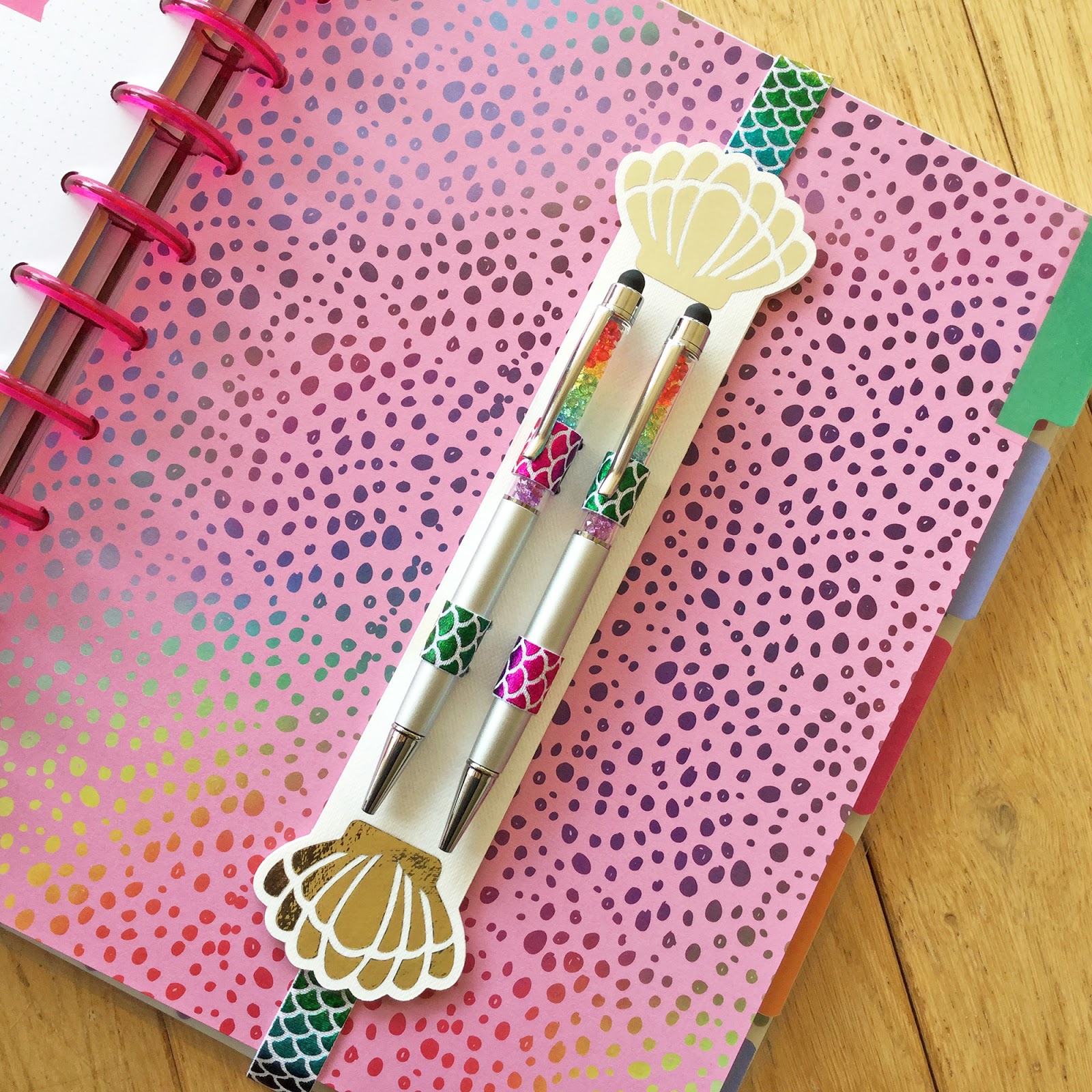 Crafting Quine Make your own Pen Holder for Planner, Journal or Notebook