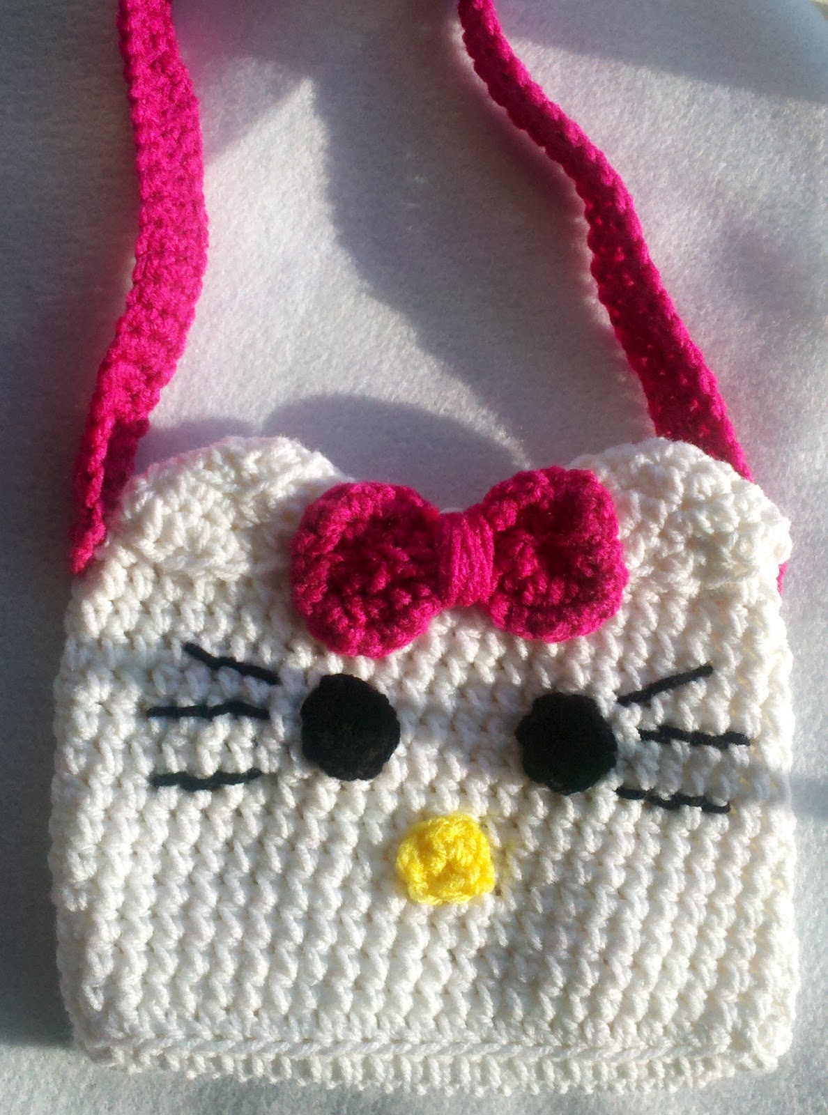 Knots-n-Knits Handmade: Hello Kitty Crochet Purse